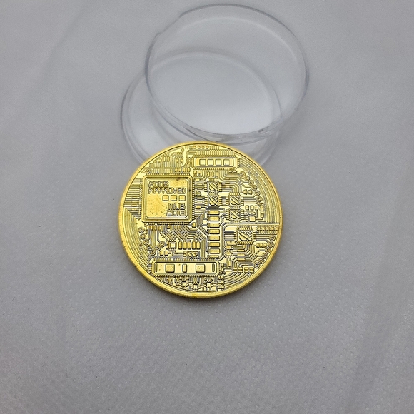 Bitcoin Motif Silver Plated & Gold Plated .999 Copper Novelty Coins - Picture 4 of 4